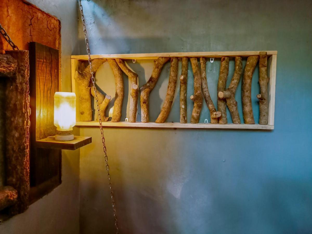 Experience The Comforts Of An Amazing Treehouse Сігірія Екстер'єр фото