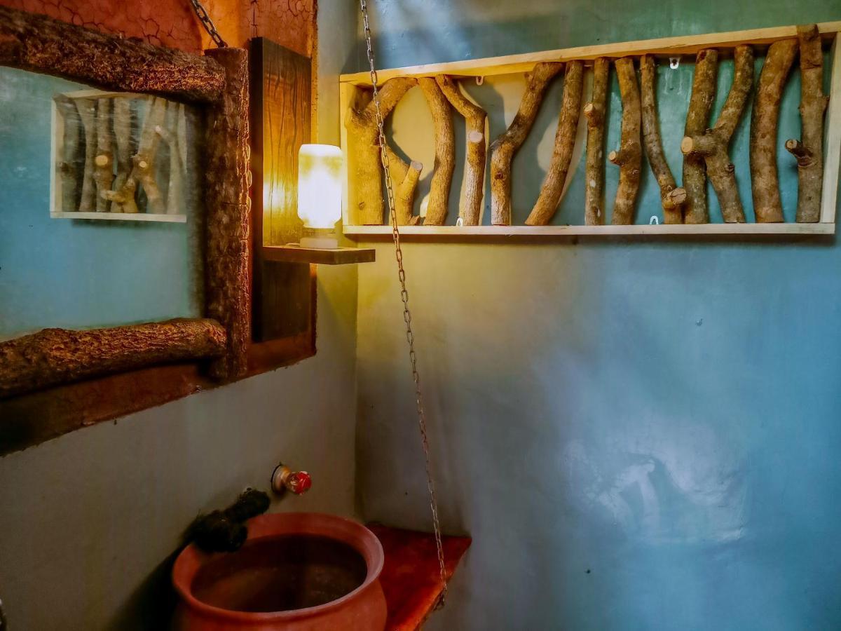Experience The Comforts Of An Amazing Treehouse Сігірія Екстер'єр фото